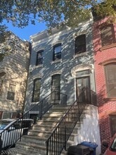 Building Photo - 302 Princeton Ave