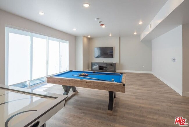 Foto del edificio - 3672 Jasmine Ave