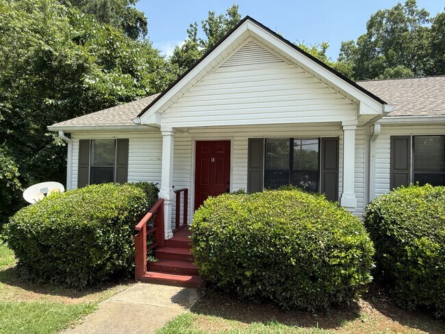 Foto del edificio - 238 Vernoy Aiken Rd