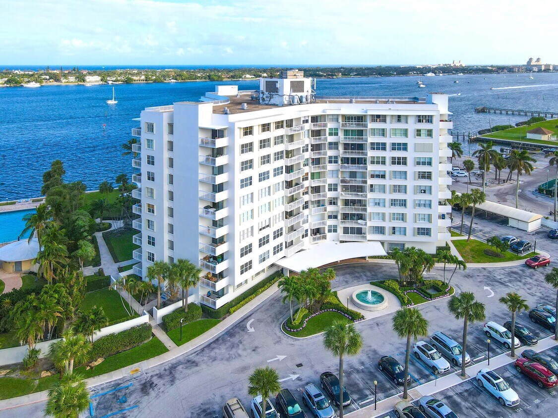 Primary Photo - 2600 N Flagler Dr