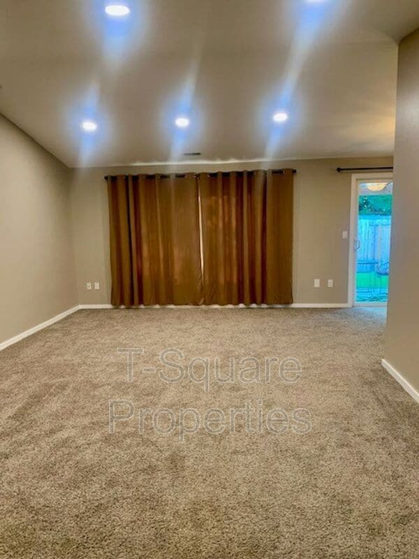 Foto del edificio - 18114 145th Pl NE