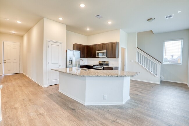 Foto del edificio - 399 Magnolia Ln