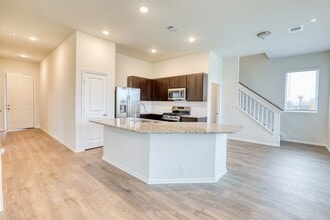 Building Photo - 399 Magnolia Ln