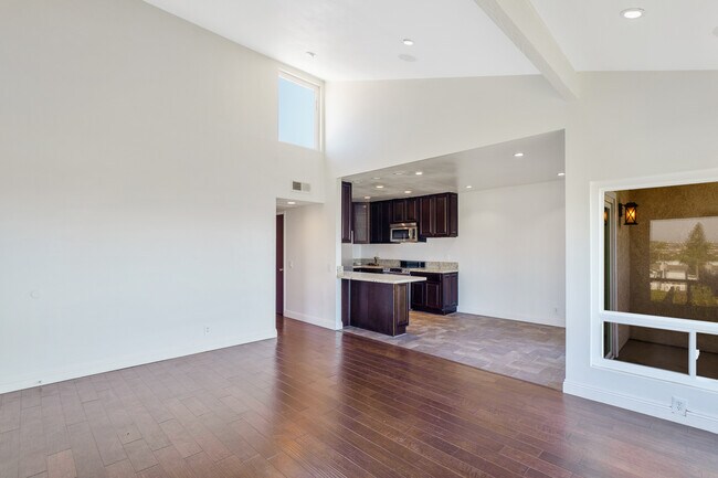 Building Photo - 33523 Vista Colina