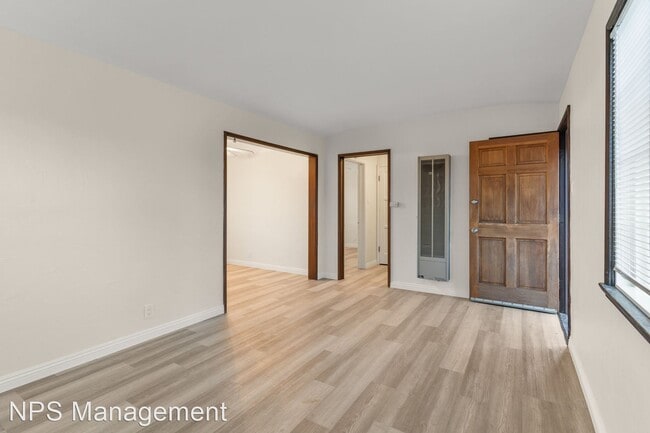 Building Photo - 1 br, 1 bath Apartment - 801-815 Saint Lou...