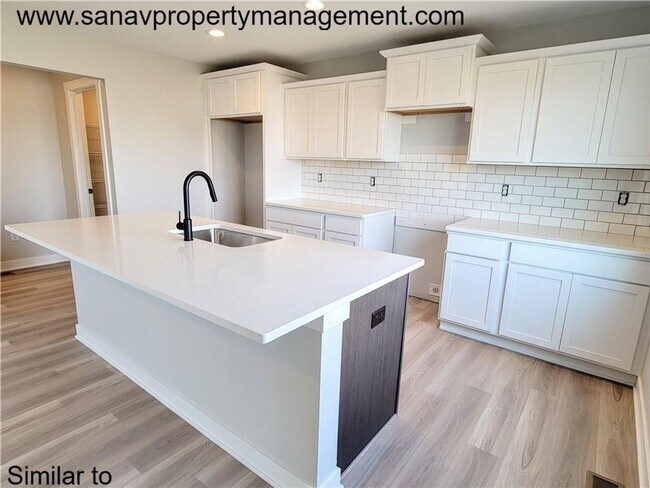 Foto del edificio - Spacious 4-Bedroom Home in Bondurant for Rent – $2,195/month