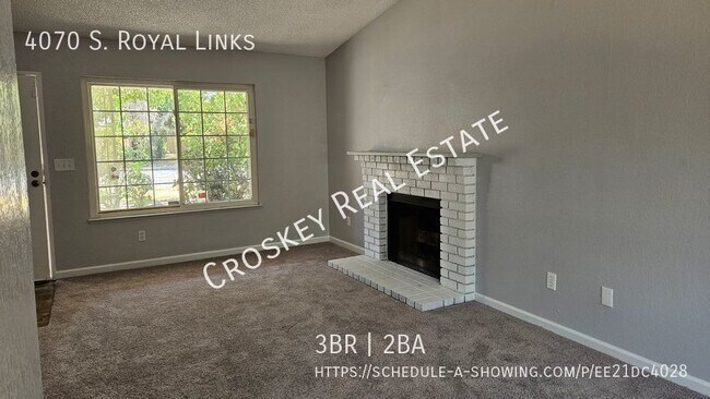 Building Photo - Coming soon! Updated home, private backyar...