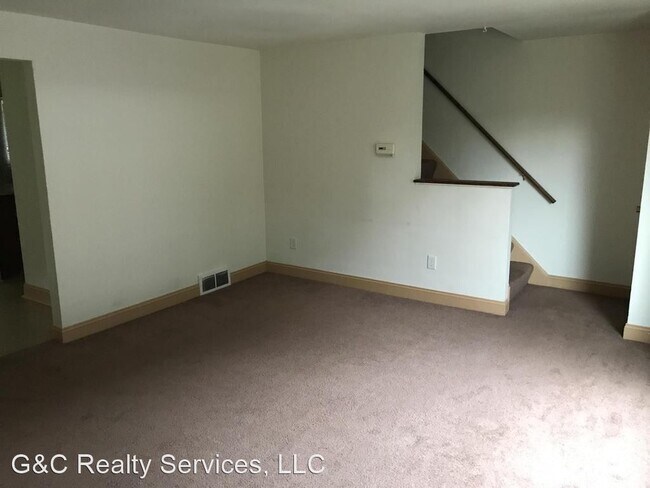Building Photo - 3 br, 1 bath House - 828 Killarney Drive
