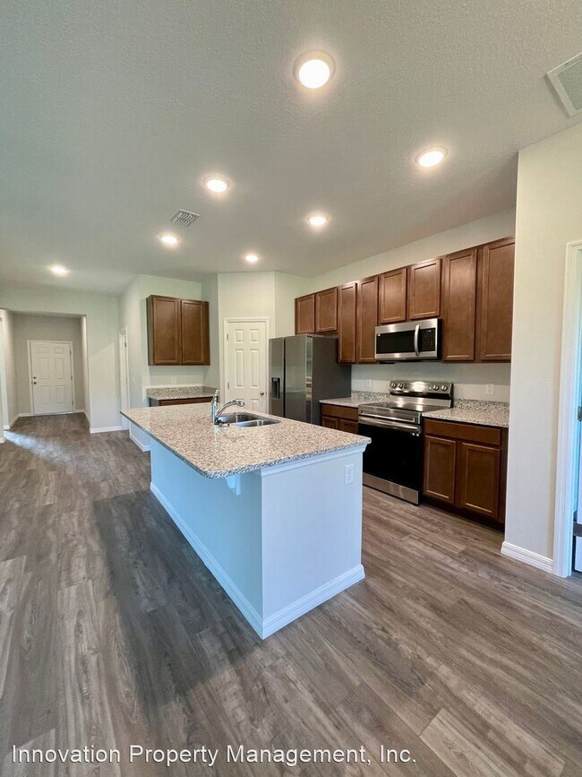 Building Photo - 3 br, 2 bath House - 3397 Curlew Avenue