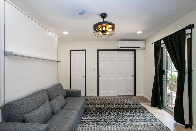 Foto del edificio - 1734 NE 20th Ave