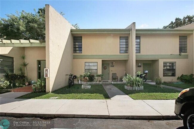 Foto del edificio - 9210 NW 14th St