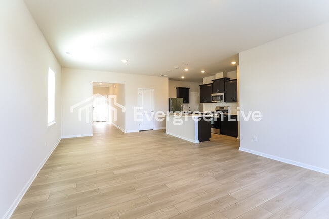 Foto del edificio - 1635 Swallow Tail Dr