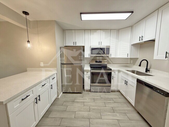 Building Photo - 4901 S Calle Los Cerros Dr