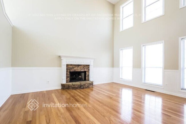 Foto del edificio - 6935 N Glen Dr