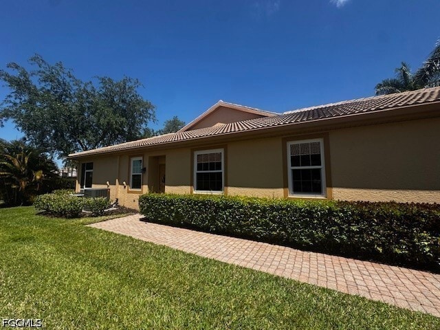 Building Photo - 7850 Lake Sawgrass Loop