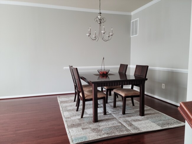 Foto del edificio - 7152 Hummingbird Dr