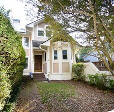 Building Photo - 741 Victorian Pl