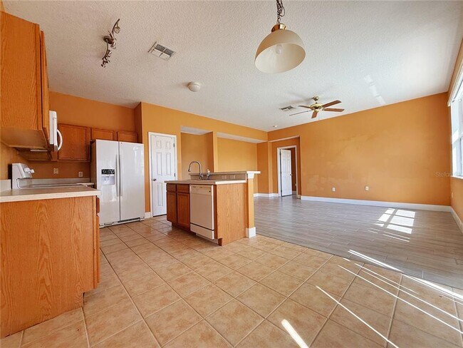 Foto del edificio - 194 Sand Ridge Dr