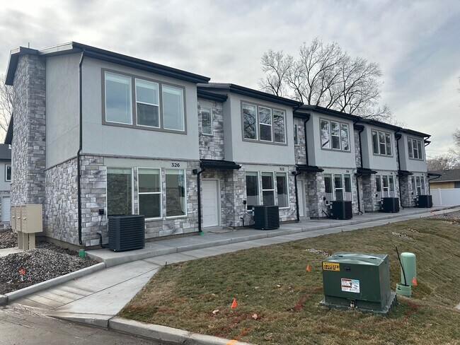 Foto del edificio - Ogden Townhome 321