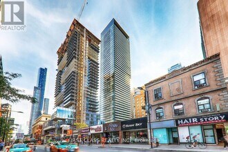 Building Photo - 15 Grenville St