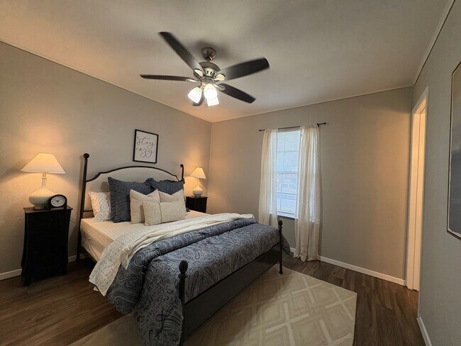 Foto del edificio - 8630 Elk Runner St