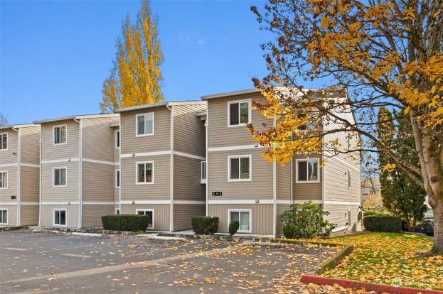 Photo - 12415 NE 130th Ct (Kirkland, WA)