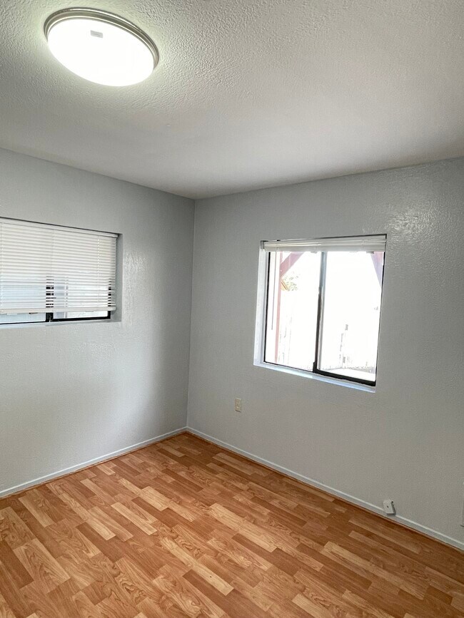 Foto del edificio - 1551 45th Ave