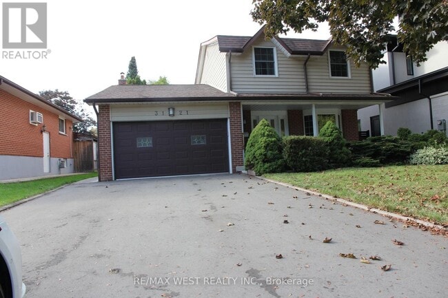 Building Photo - 3121 Victoria St