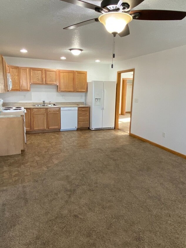 Foto principal - 222 Glenda Dr