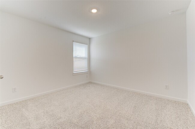 Foto del edificio - 9014 Rose Water Trl