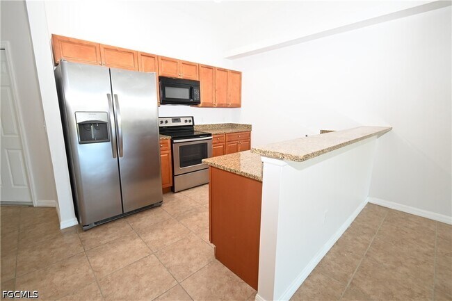 Foto del edificio - 704 SE 6th Terrace