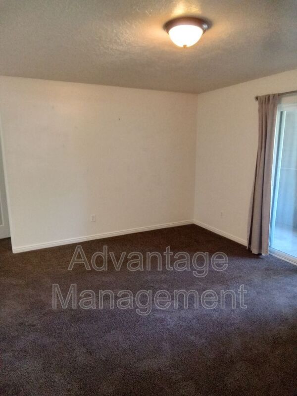 Foto del edificio - 8083 N Ridge Loop E