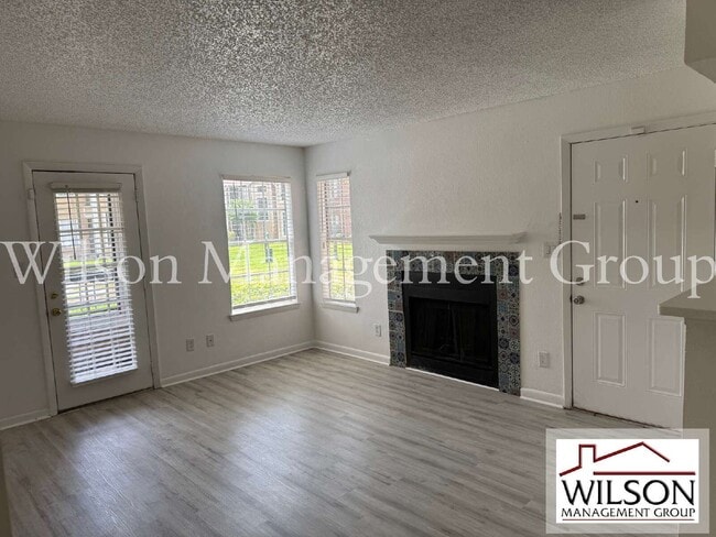 Building Photo - 5540 Devonbriar Way