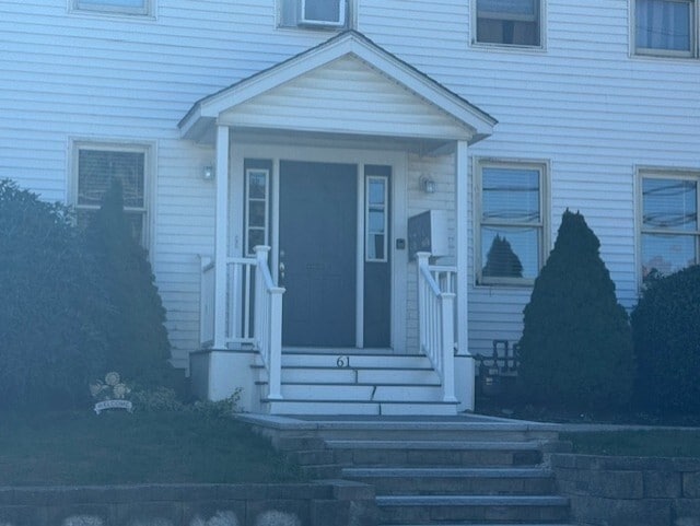 Building Photo - 61 Plain St