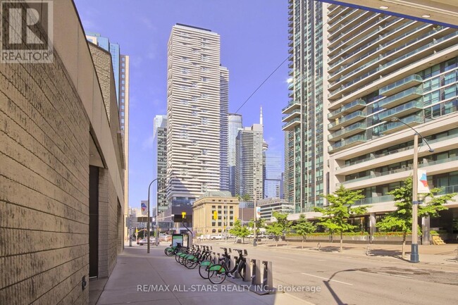 Building Photo - 100 Harbour St