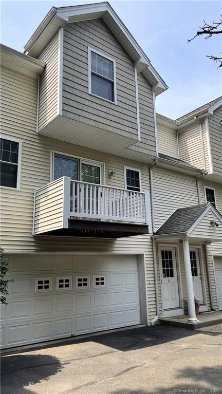 Building Photo - 35 Maple Tree Ave
