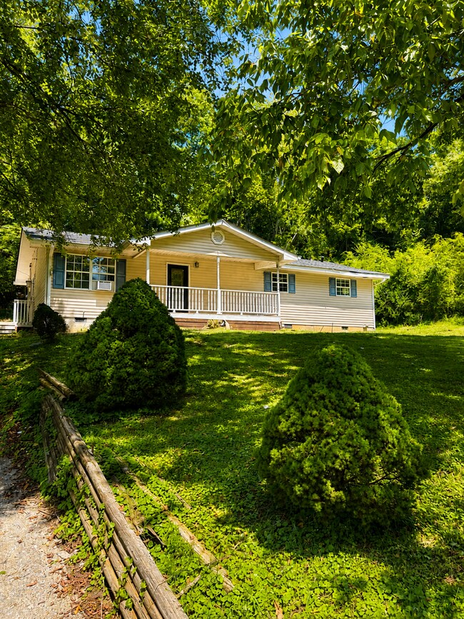 Building Photo - 6227 Ramsey Rd