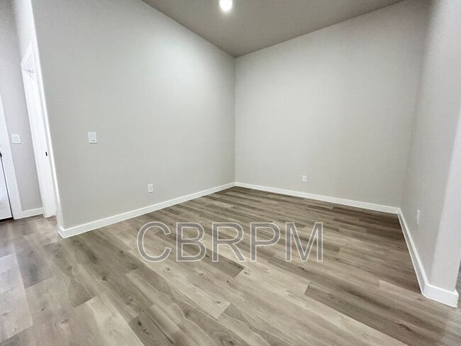 Building Photo - 2713 Trenton Ave