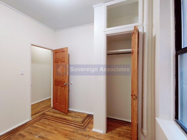 Foto del edificio - 3133 Broadway