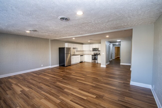Foto del edificio - 2705 Leavenworth St