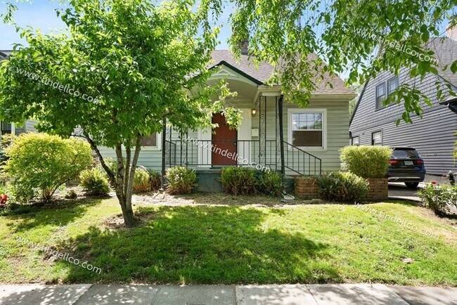 Foto del edificio - Charming Hosford-Abernethy Craftsman – 3 Bedroom Home w/ Fenced Yard - Pets Welcome!