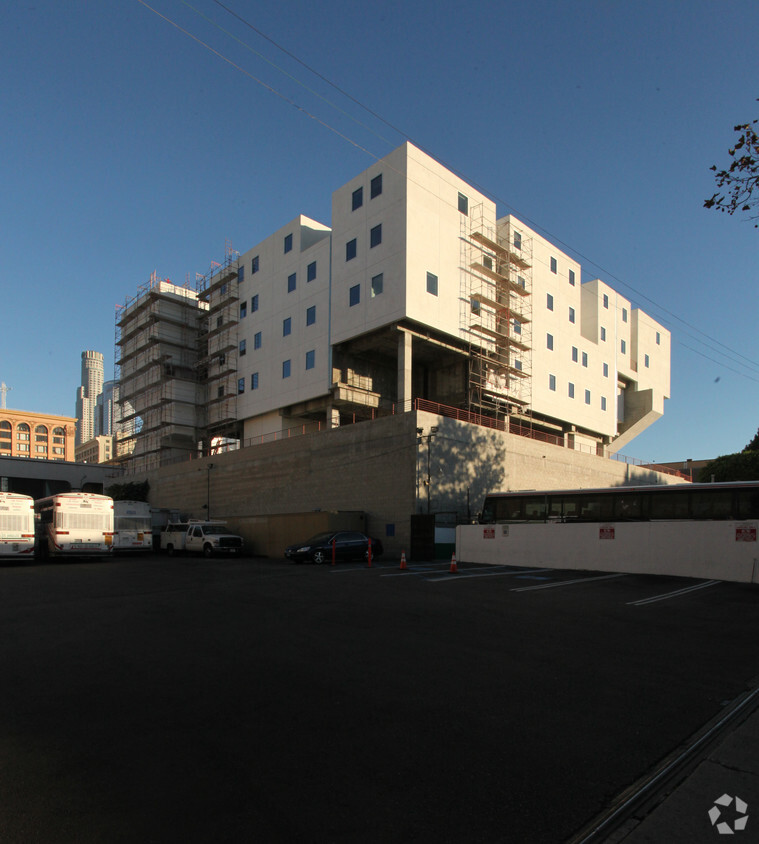 Building Photo - Star Apartments