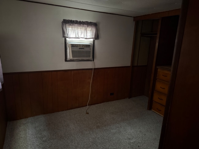 Building Photo - 22127 US-441