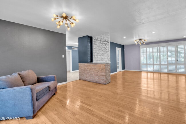 Building Photo - 4200 Wallington Dr