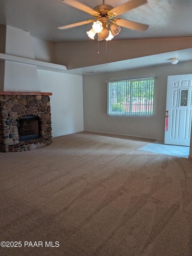 Building Photo - 7450 E Horseshoe Ln