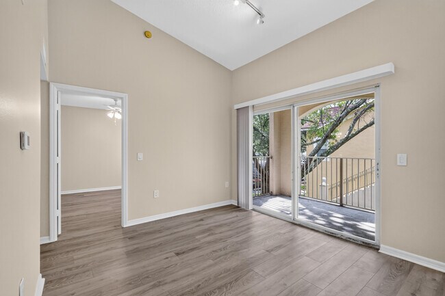 Foto del edificio - 4271 San Marino Blvd