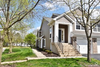 Building Photo - 2402 Wilton Ln