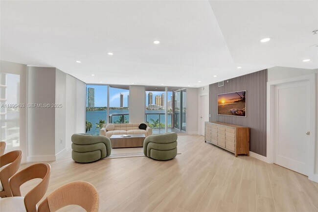 Foto del edificio - 3370 Hidden Bay Dr