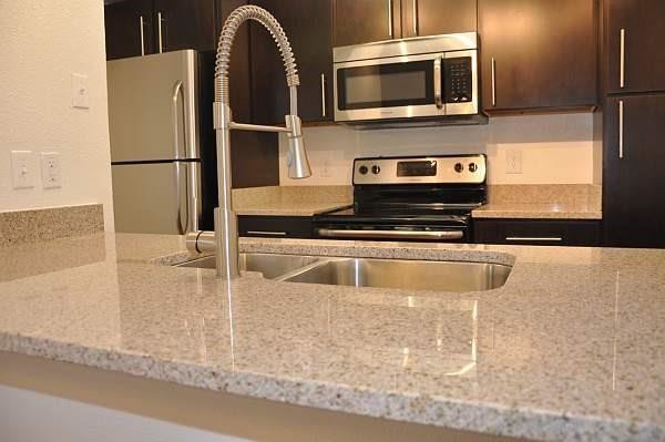 Foto principal - 5909 Birchbrook Dr