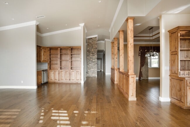 Building Photo - 15710 Blue Crystal Trl